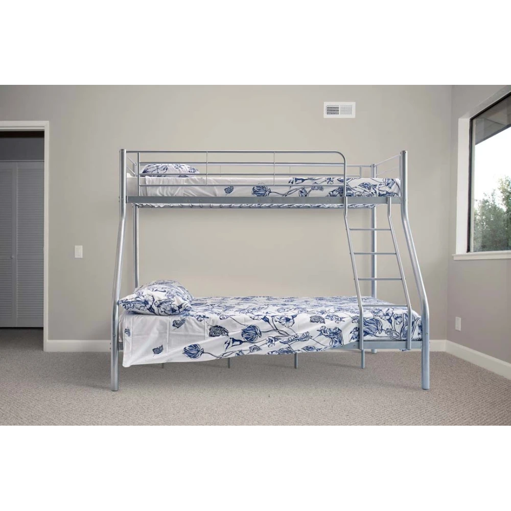 Double metal bunk bed with a 140 x 190 and a 90 x 190 bed. Sleeps 3. Comes with ladder and fall protection.
