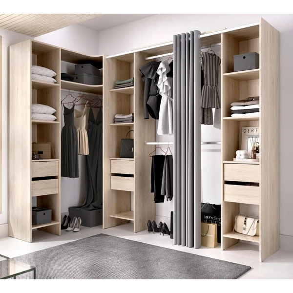 Complete wardrobe 